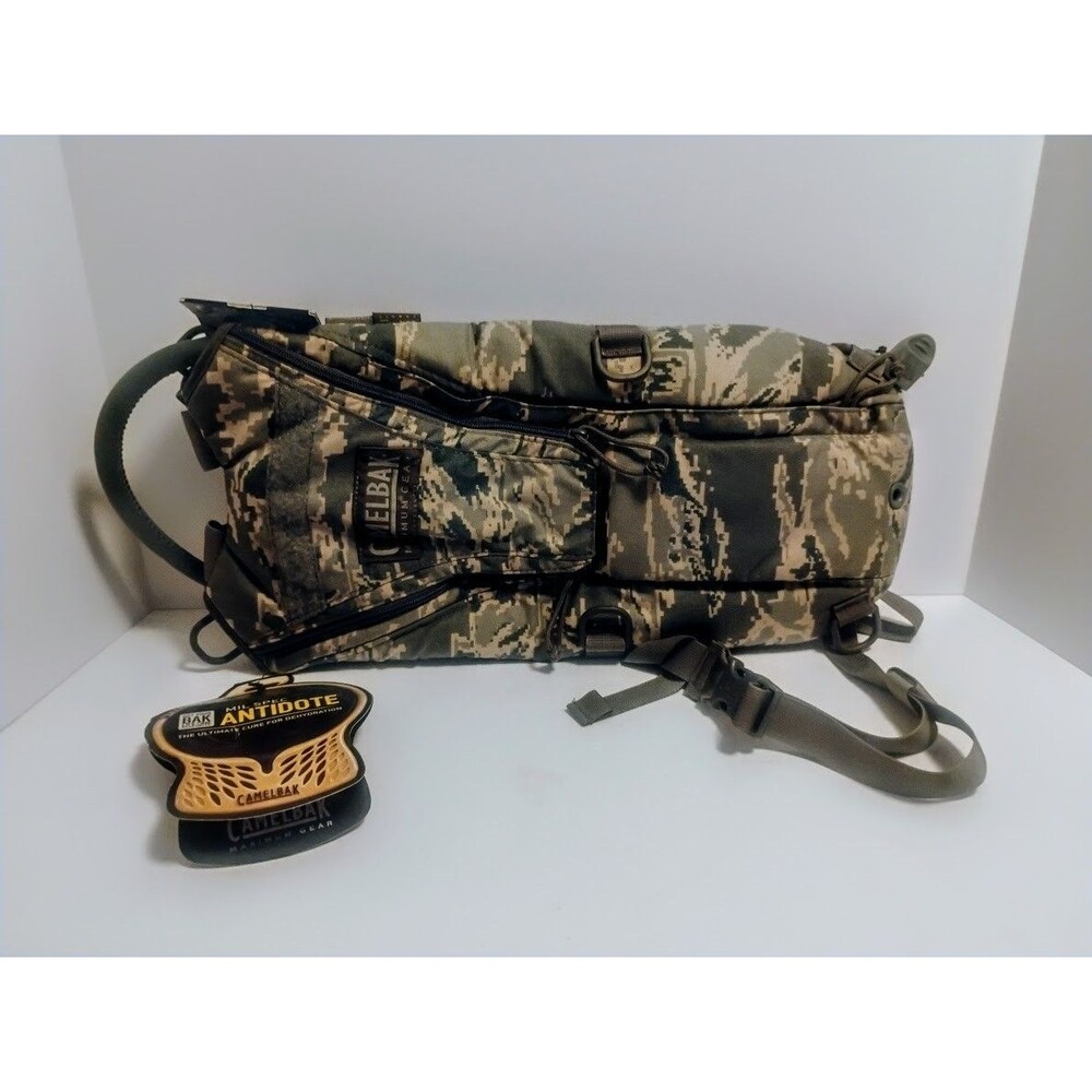 CAMELBAK MAXIMUM GEAR THERMOBAK 3L HYDRATION BACKPACK DIGITAL CAMO NEW W TAGS